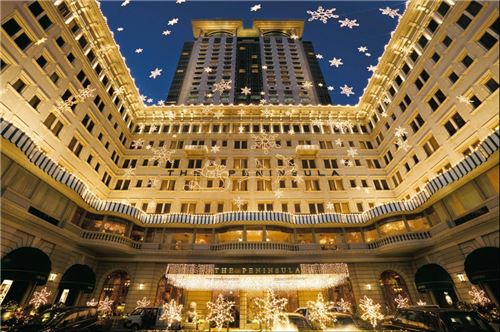 The gorgeous display at the Peninsual Hotel. All photos in this blog post are courtesy of the All About Hong Kong Facebook page. The gorgeous display at the Peninsual Hotel. All photos in this blog post are courtesy of the All About Hong Kong Facebook page.